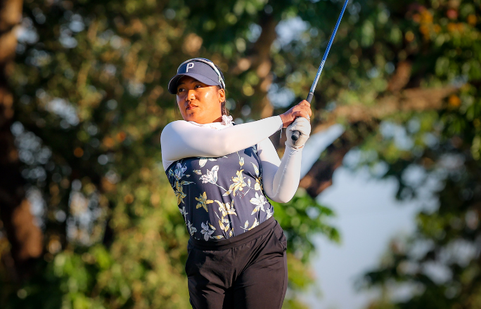 Bisera tightens grip, masters par-5s for 3-shot lead