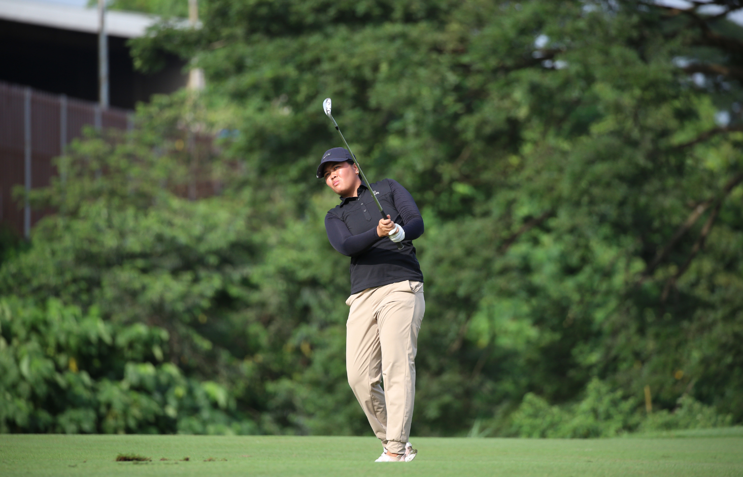 Clutch finishes lift Miñoza, Singson to Match Play final