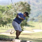 satarak walailak in hole 2.jpg