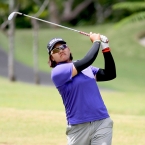 meechai in hole 2.jpg