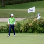 saso rouving around the green 9