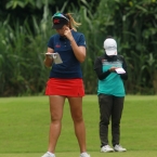 ploychompoo and superal study their yardage book