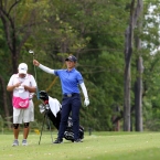 yuka in 18 fairway